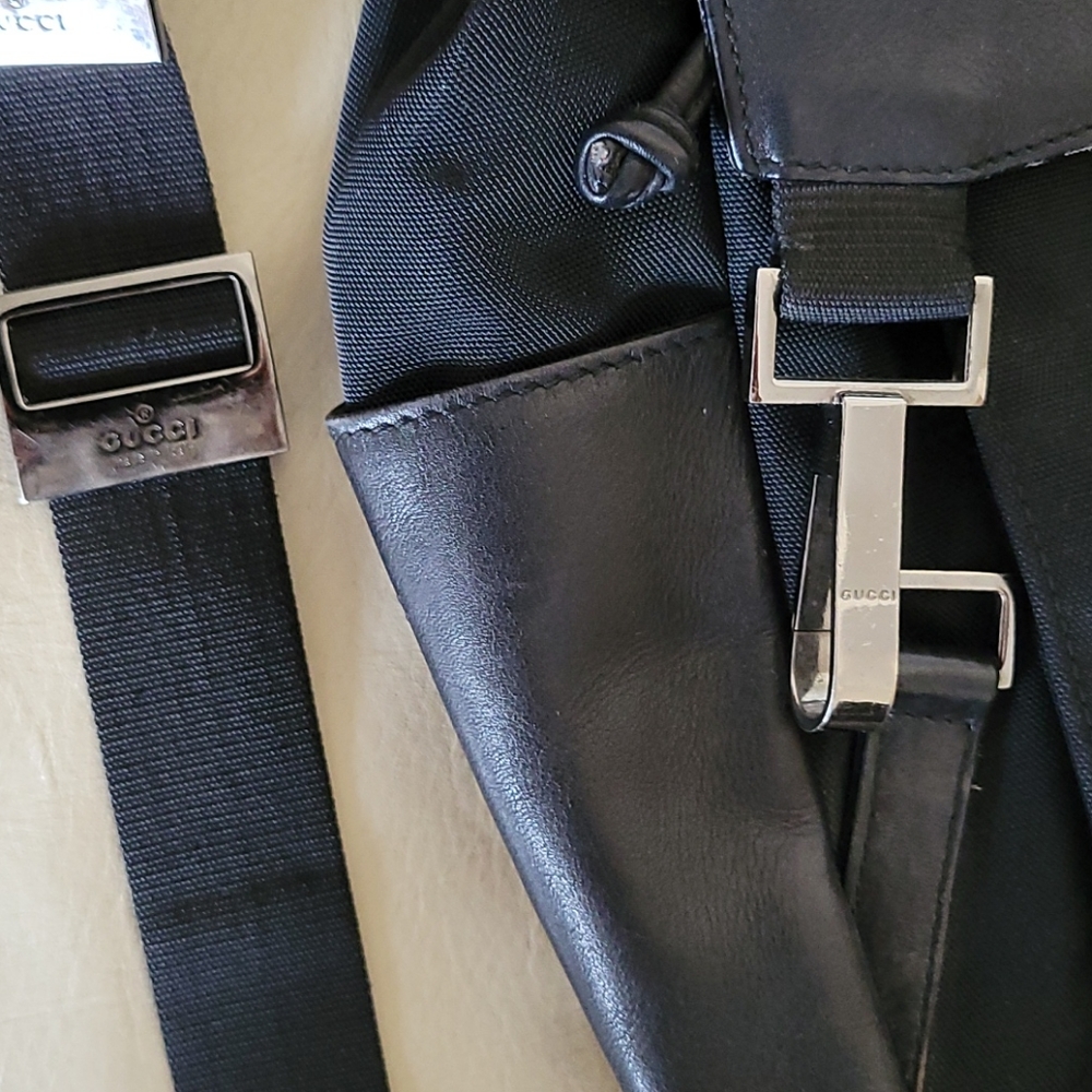 Backpack - Picture 3 of 8